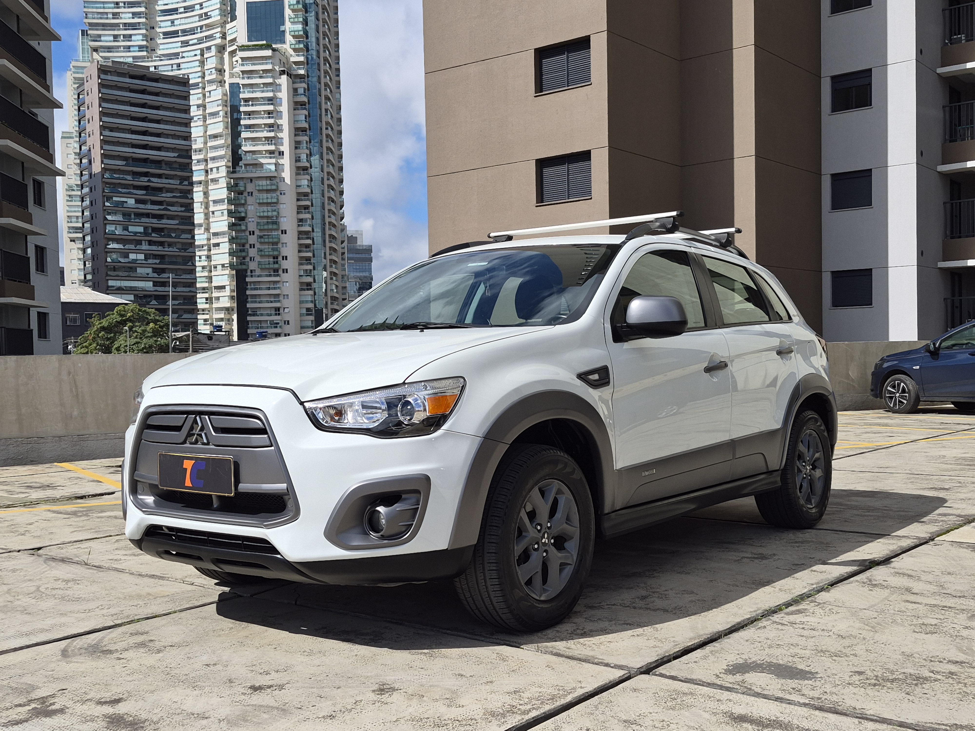  MITSUBISHI ASX  2.0 AWD OUTDOOR MANUAL
